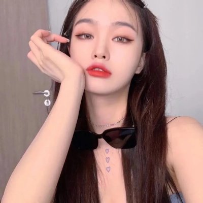 玉米上的麻雀